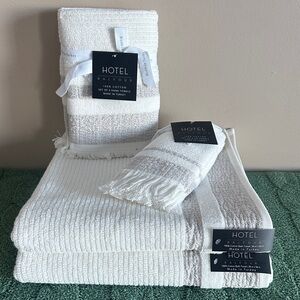 Hotel Balfour Bath Tip & Hand Towels Ivory & Beige NEW!